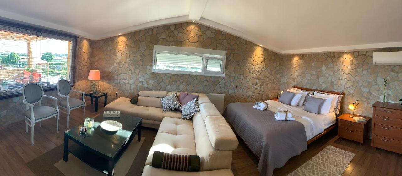 エパノミDoormat# Wait 'N Sea, Jacuzzi, Luxury Stone Houseアパートメント エクステリア 写真